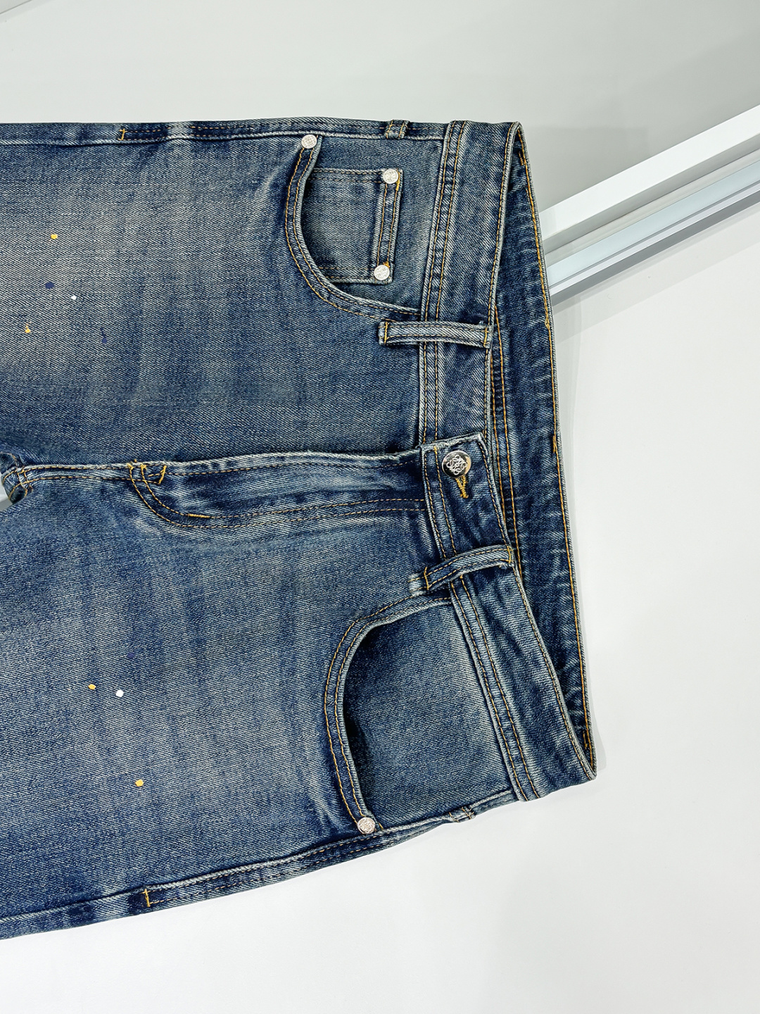 铺拍细节 LVE 25 年原单男士时装休闲丹宁牛仔裤，香港洋行渠道货，高端日本代工出品，重磅白金级臻品，