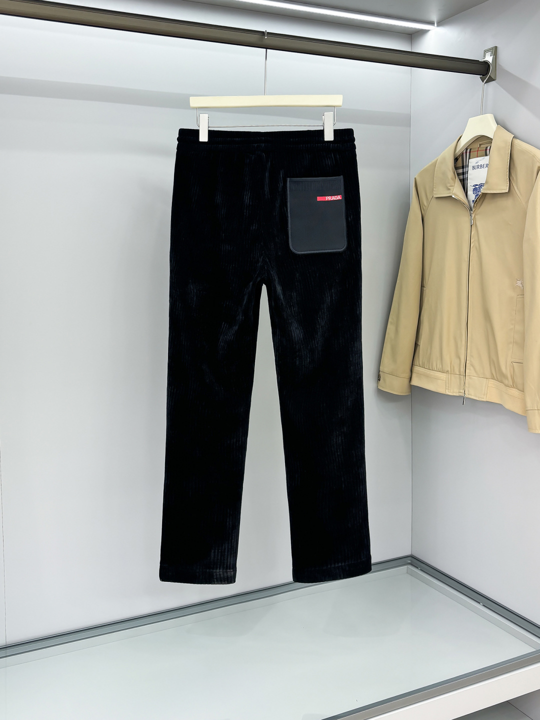 2025最新贸易订单灯芯绒休闲裤！全品相！！定制专属灯芯绒面料剪裁！上身舒适透气，不僵硬，整体有着丰富的