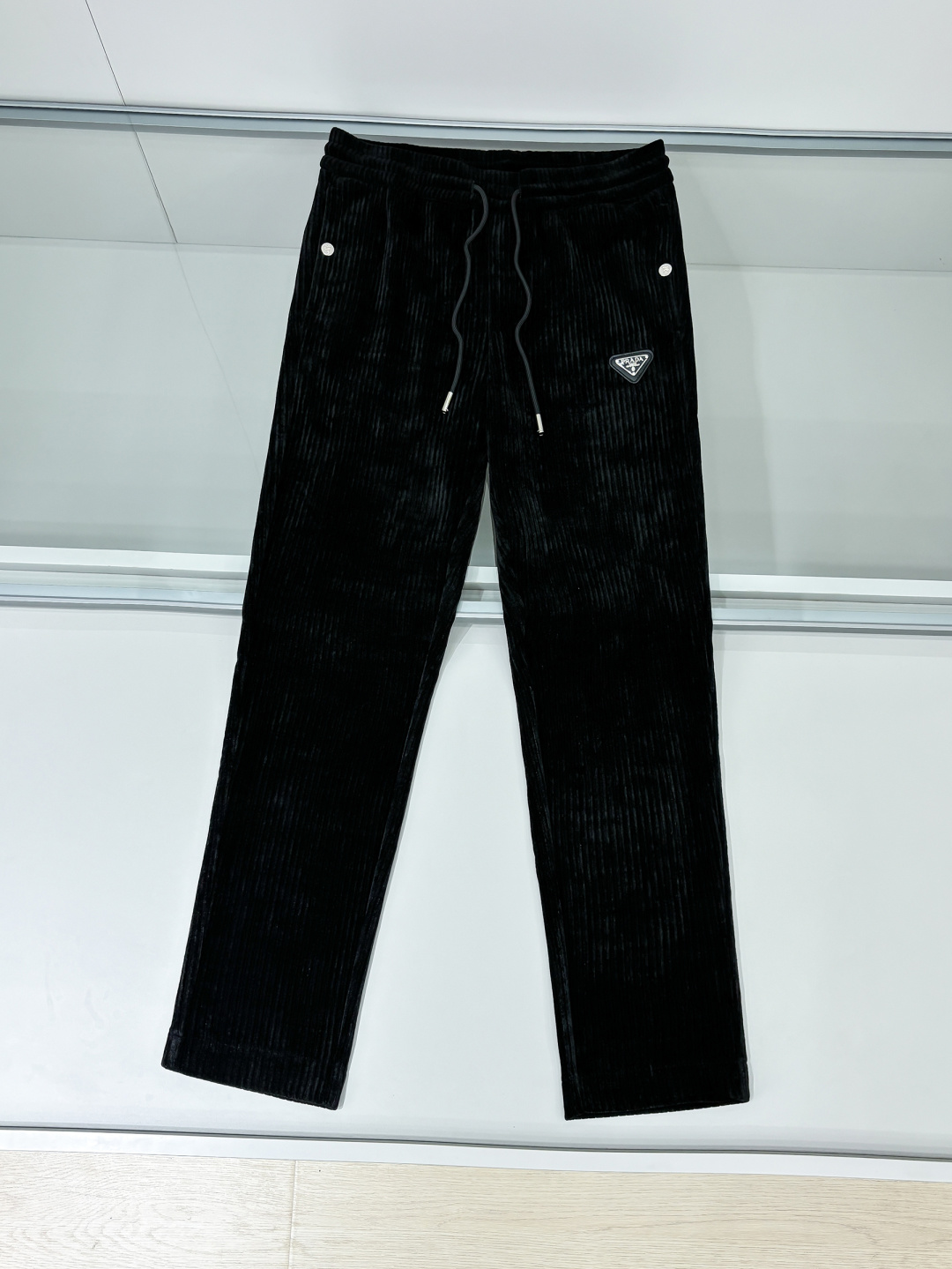 铺拍细节 2025最新贸易订单灯芯绒休闲裤！全品相！！定制专属灯芯绒面料剪裁！上身舒适透气，不僵硬，整体