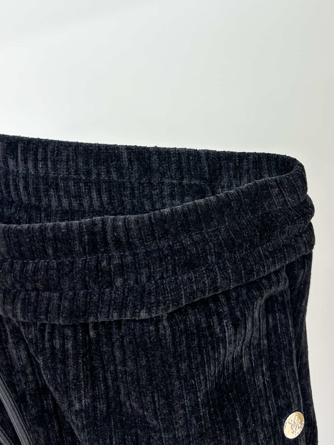 铺拍细节 2025最新贸易订单灯芯绒休闲裤！全品相！！定制专属灯芯绒面料剪裁！上身舒适透气，不僵硬，整体