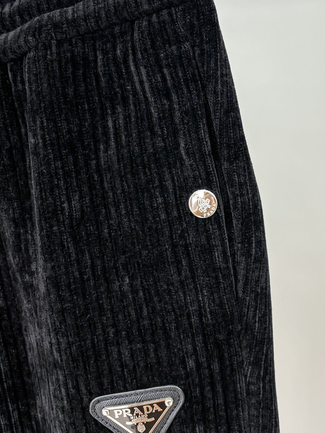 铺拍细节 2025最新贸易订单灯芯绒休闲裤！全品相！！定制专属灯芯绒面料剪裁！上身舒适透气，不僵硬，整体