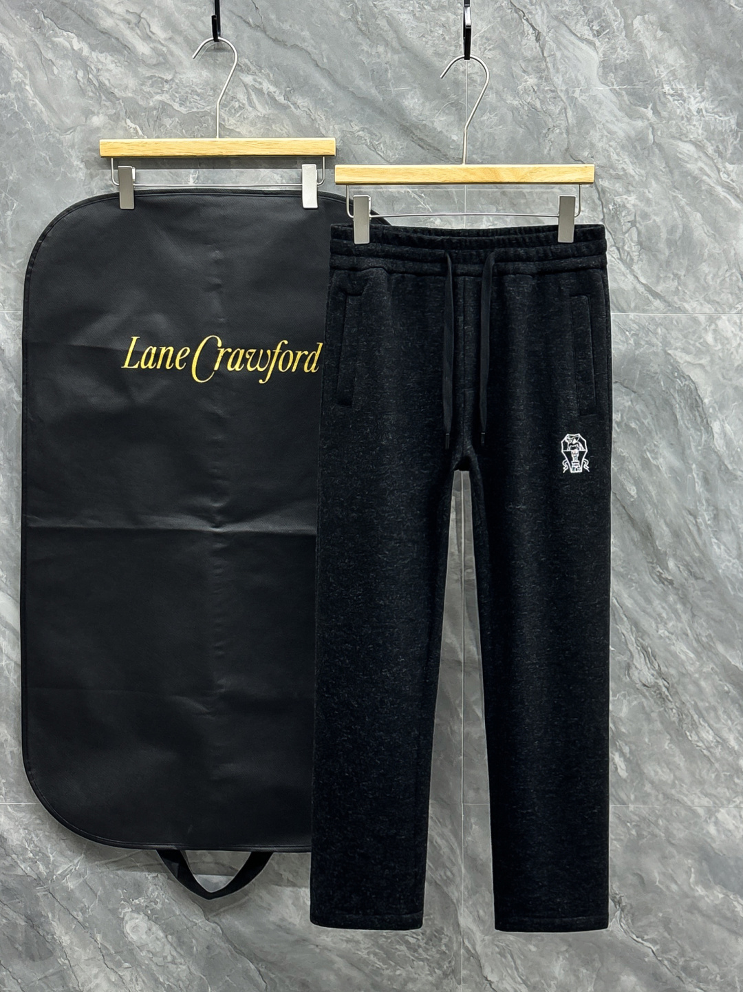 NO:541420,Bc Wool Pants Exclusive first-time high-end original single-quality old-fashioned straight-leg casual pants. The quality control of straight-leg pants is a must-have!  Custom cashmere has a high-end color tones. The imported fabric has an invincible texture!  The Swiss machine needle turning technology is simple and atmospheric!  A must-have high-end stacked item for white and rich beauty!  The classic style is tall and slim!  Elegant and versatile, not picky, M-3XL., alexander wang19860909Bc 羊毛裤 独家首发高端原单品质老钱风直筒休闲裤 直筒裤品质控必入！定制羊绒很高级的色调.进口面料质感无敌赞！瑞士机翻针工艺简洁大气！白富美必备高级叠搭单品！经典版型上身高挑又显瘦！优雅百搭不挑人,M-3XL.,,alexander wang,Men's clothing