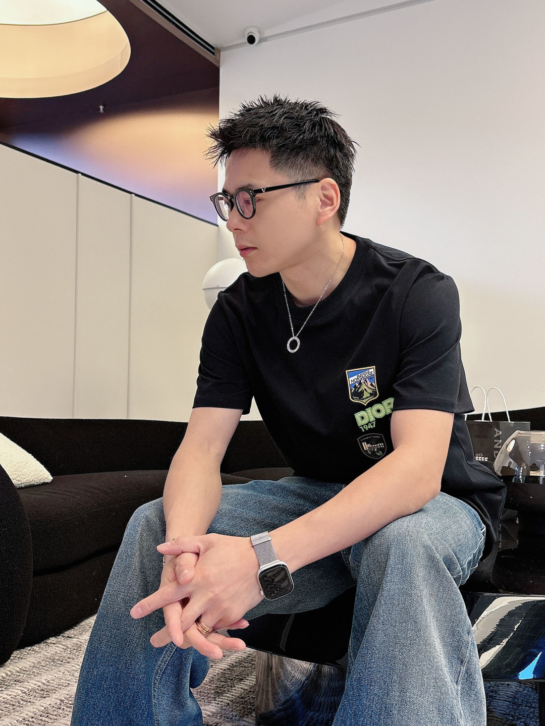 2026SS 新品Di 双层工艺印花➕刺绣 迸发街头风格与奢华时尚的创意火花。圆领印花➕刺绣标识棉质短袖