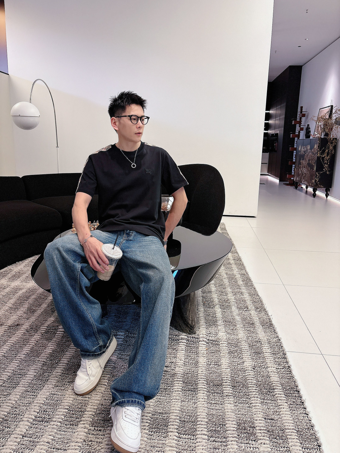 Bu 2026 SS新品.时尚休闲圆领短袖.专柜同步有售，进口面料，工艺极度复杂，视觉相当雅致时髦，高贵