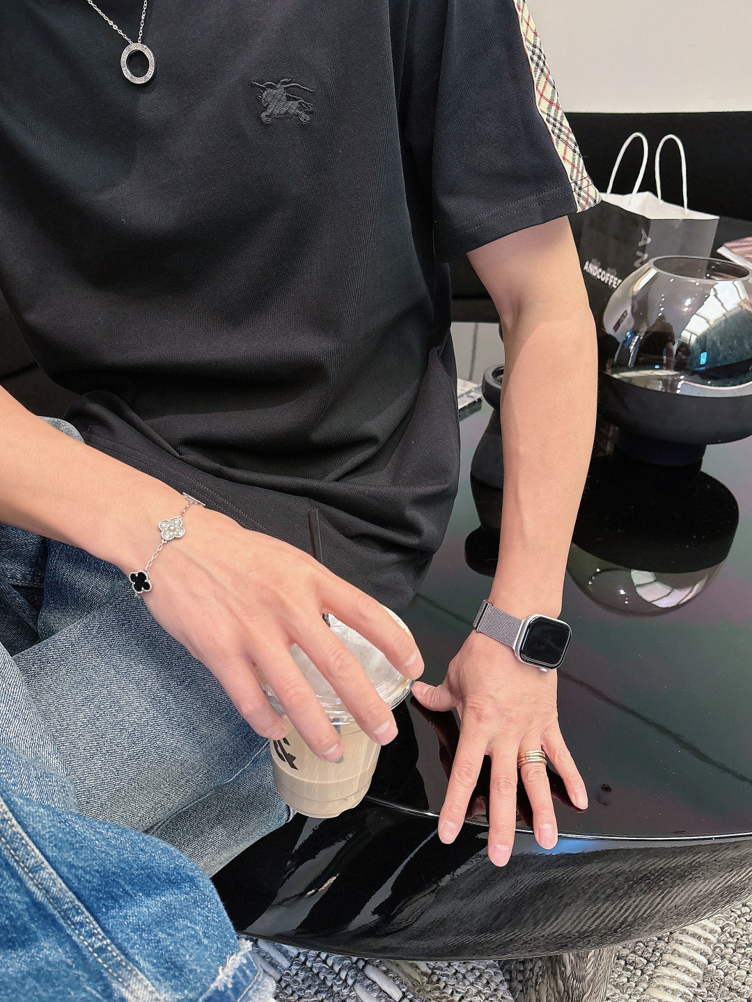 Bu 2026 SS新品.时尚休闲圆领短袖.专柜同步有售，进口面料，工艺极度复杂，视觉相当雅致时髦，高贵