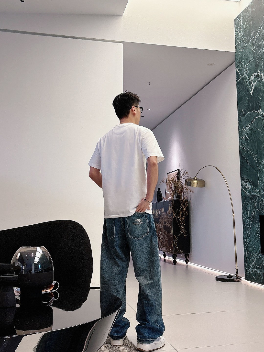 2026SS 新品Di 双层工艺印花➕刺绣 迸发街头风格与奢华时尚的创意火花。圆领印花➕刺绣标识棉质短袖