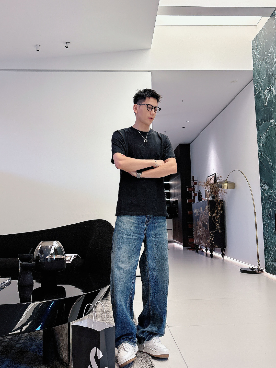 2026SS 新品 BUR春夏手工贴布绣加高密度包边刺绣圆领短袖最新款短袖采用传承的手工贴布绣，包边绣是