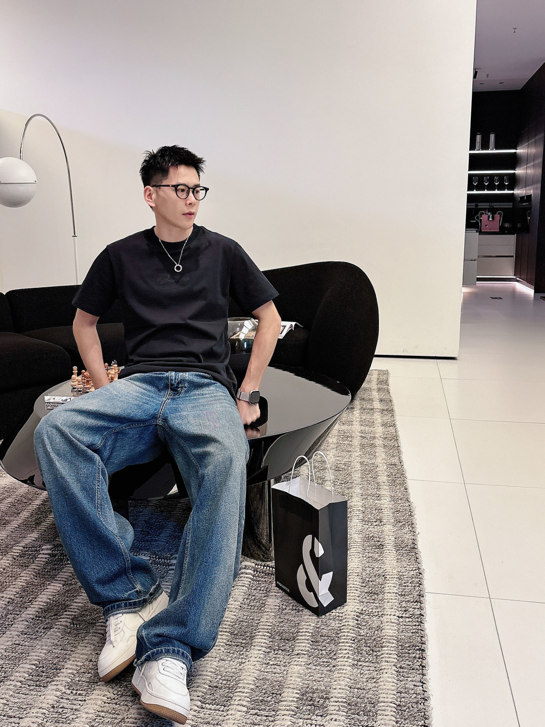 2026SS 新品 BUR春夏手工贴布绣加高密度包边刺绣圆领短袖最新款短袖采用传承的手工贴布绣，包边绣是