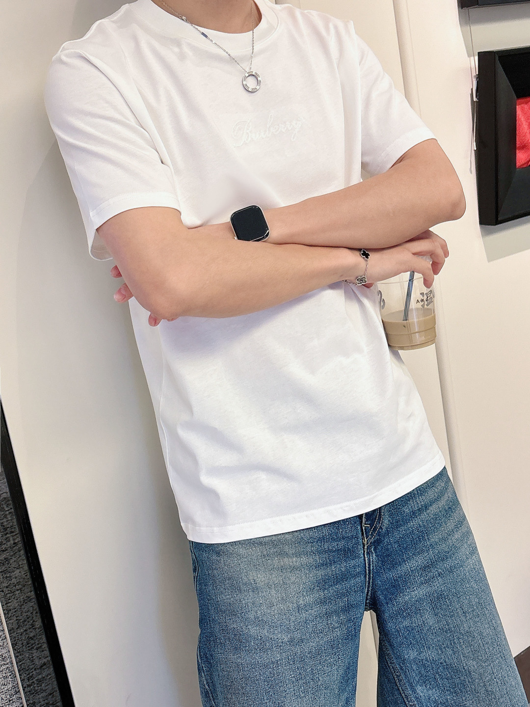 2026SS 新品 BUR春夏手工贴布绣加高密度包边刺绣圆领短袖最新款短袖采用传承的手工贴布绣，包边绣是