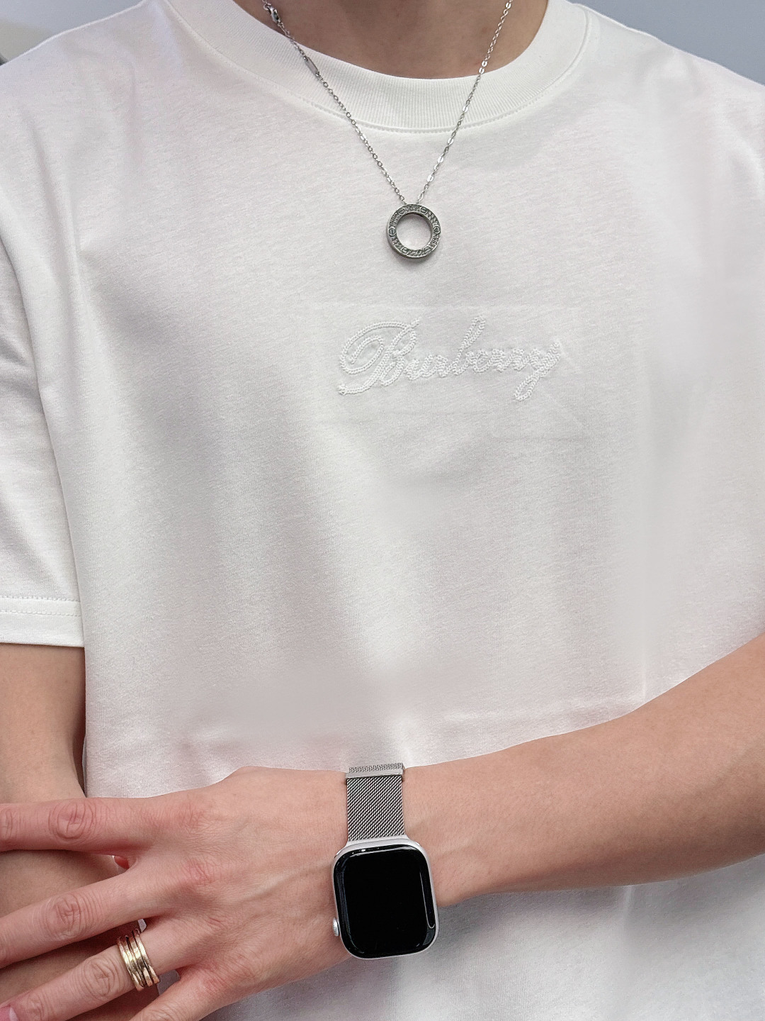 2026SS 新品 BUR春夏手工贴布绣加高密度包边刺绣圆领短袖最新款短袖采用传承的手工贴布绣，包边绣是