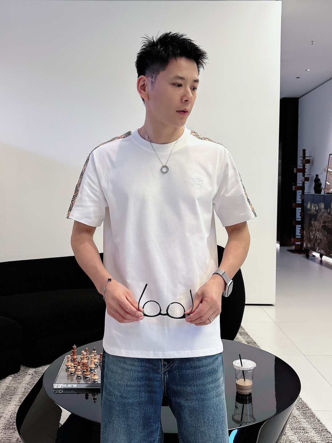 Bu 2026 SS新品.时尚休闲圆领短袖.专柜同步有售，进口面料，工艺极度复杂，视觉相当雅致时髦，高贵