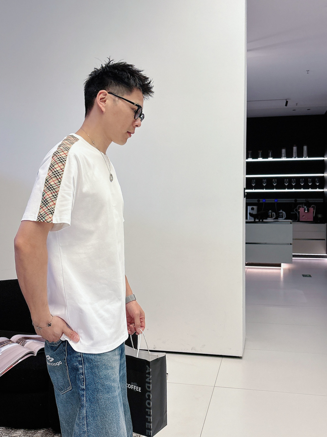 Bu 2026 SS新品.时尚休闲圆领短袖.专柜同步有售，进口面料，工艺极度复杂，视觉相当雅致时髦，高贵