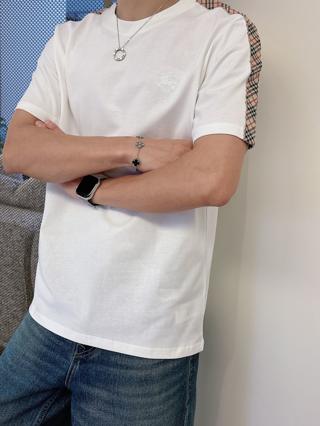 Bu 2026 SS新品.时尚休闲圆领短袖.专柜同步有售，进口面料，工艺极度复杂，视觉相当雅致时髦，高贵