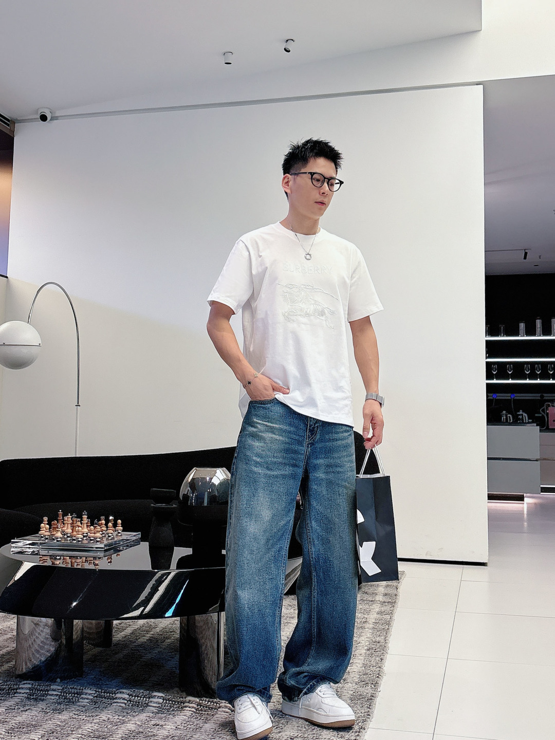 2026SS新品 Burberr*/巴宝莉 马术骑士刺绣棉质针织圆领短袖T恤战马刺绣图案主体采用精密挨针