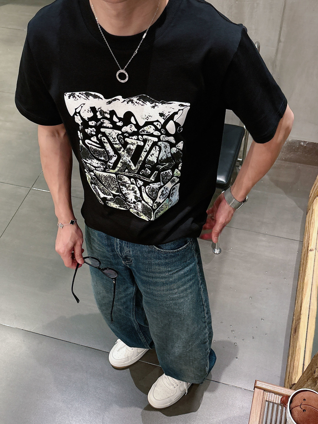 高版本注意细节（背后有龟背）Louis Vu滑雪⛷️系列‼️短袖T恤®🖤LV2026滑雪系列T恤，定制面
