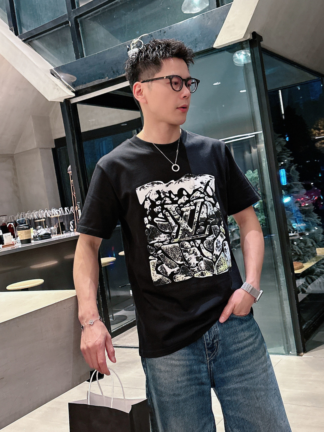 高版本注意细节（背后有龟背）Louis Vu滑雪⛷️系列‼️短袖T恤®🖤LV2026滑雪系列T恤，定制面