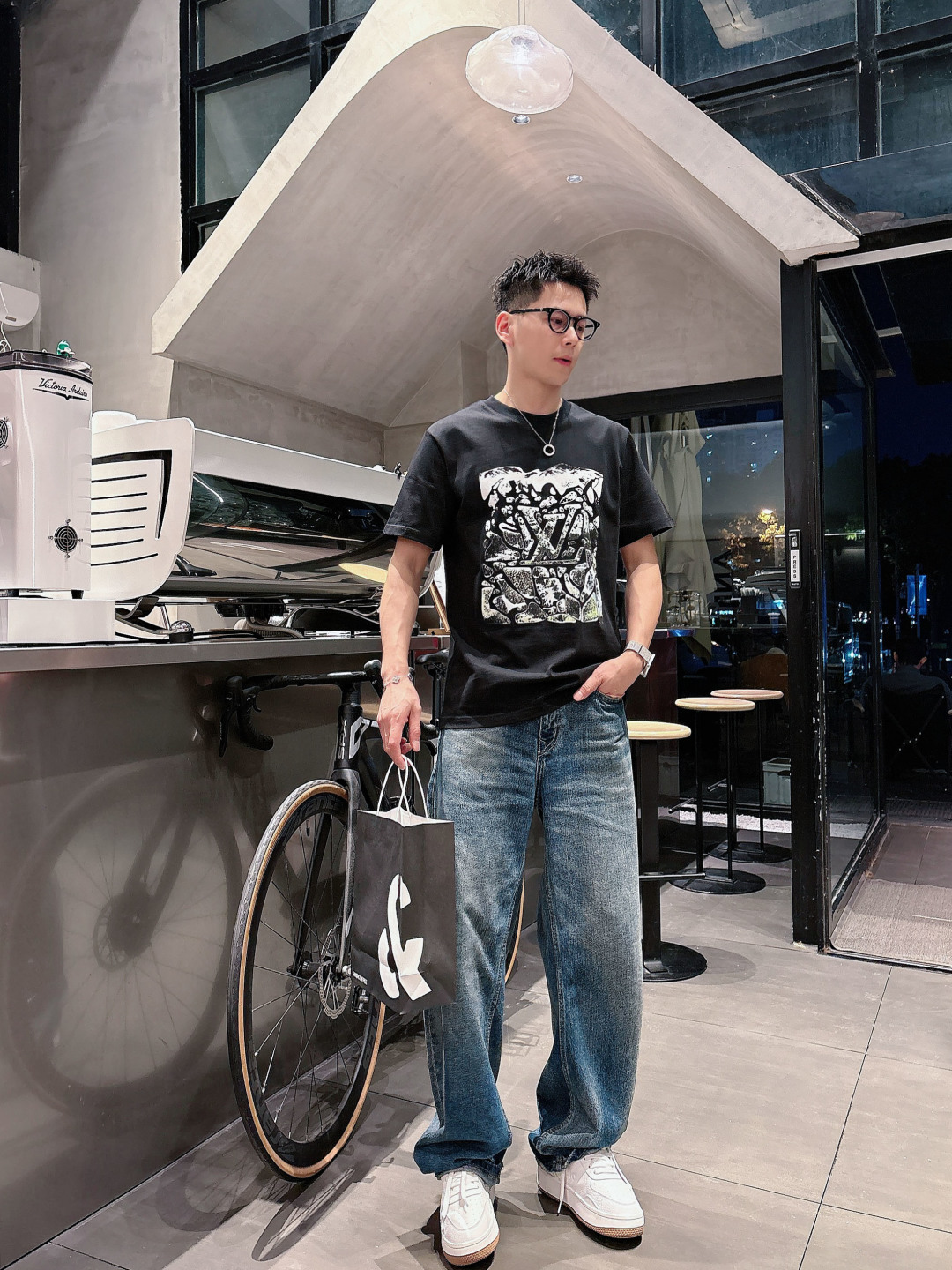 高版本注意细节（背后有龟背）Louis Vu滑雪⛷️系列‼️短袖T恤®🖤LV2026滑雪系列T恤，定制面