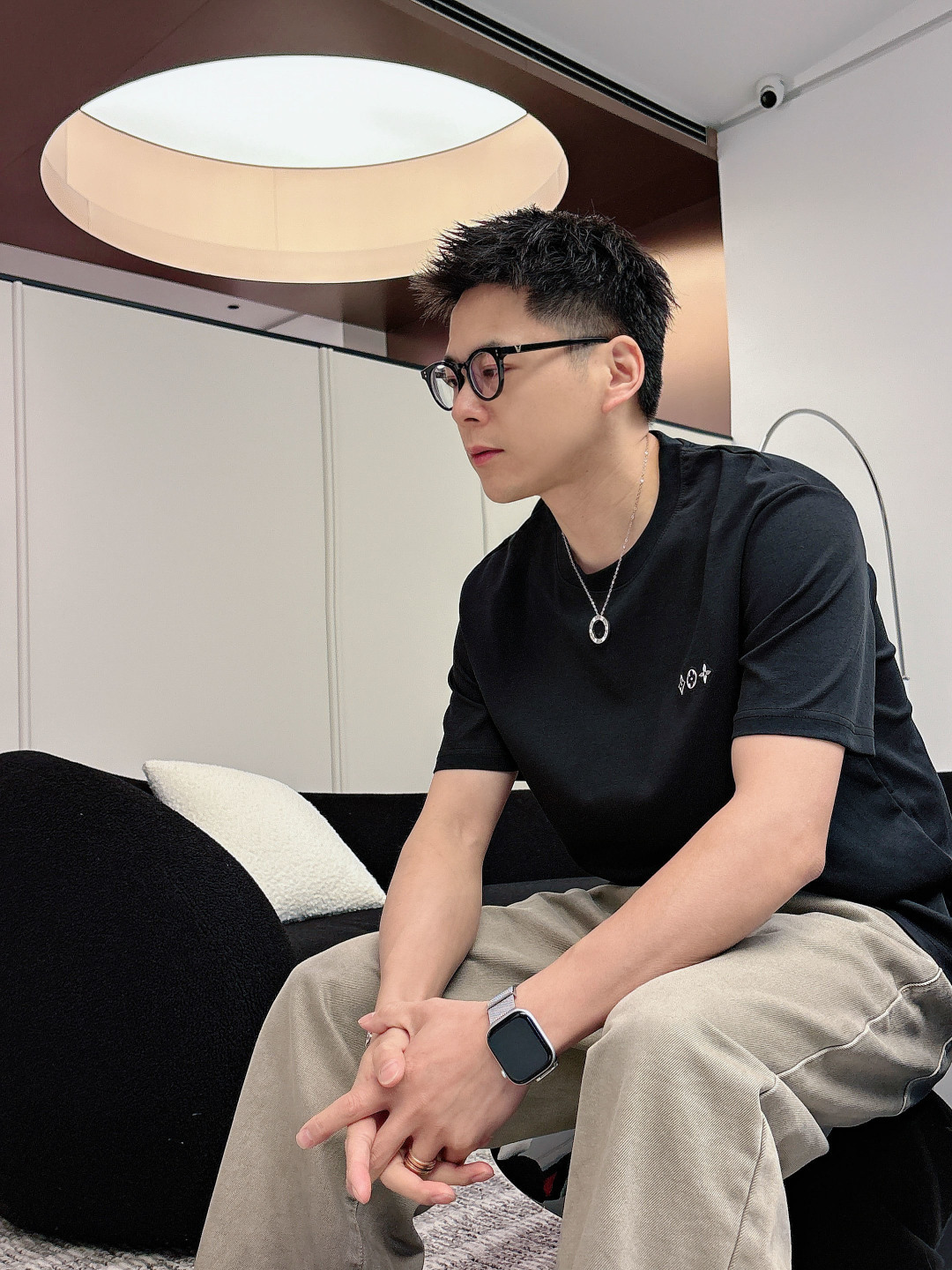 2026ss新品 L家经典款三花圆领短袖T恤以品牌标志性元素为设计核心，巧妙融合时尚与经典。定制面料质地