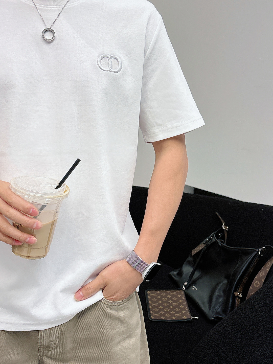 2026ss新品 CD字母经典小刺绣🪡Logo标识精致升级，灵感源自八十年代复古原版面料 官方同款 短袖