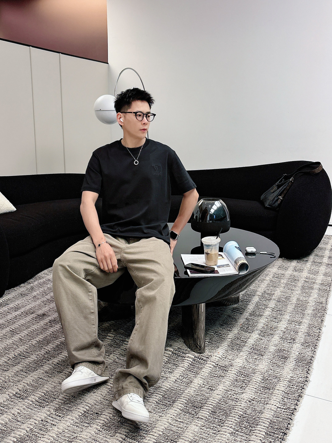 LV 2026ss新品 春夏新款男女同款👫短袖T恤，专柜同步发售！定制专属面料，定制原版工艺螺纹，胸前重