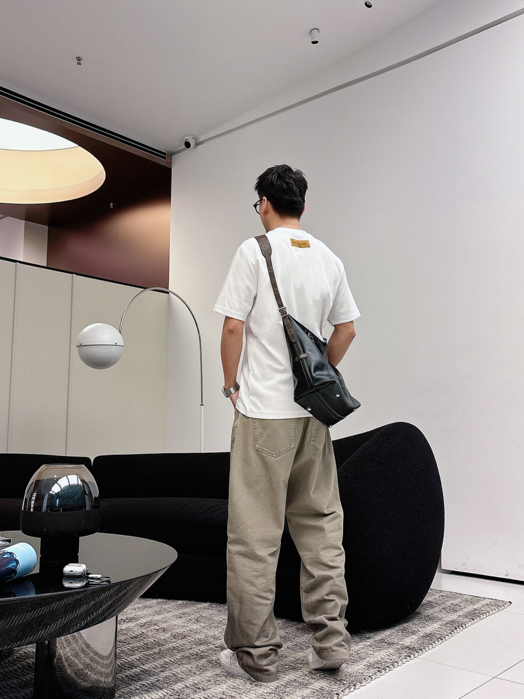 LV 2026ss新品 春夏新款男女同款👫短袖T恤，专柜同步发售！定制专属面料，定制原版工艺螺纹，胸前重