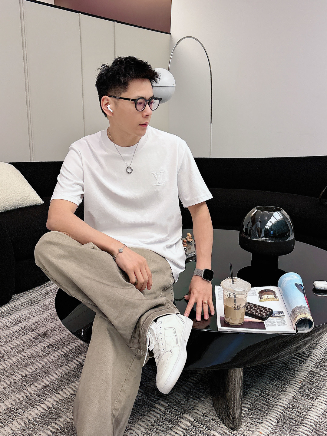 LV 2026ss新品 春夏新款男女同款👫短袖T恤，专柜同步发售！定制专属面料，定制原版工艺螺纹，胸前重