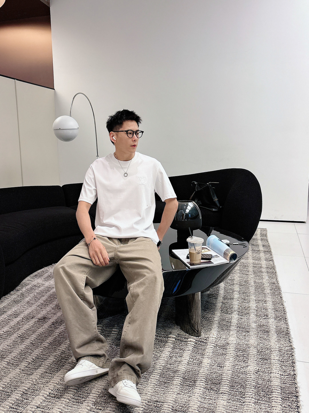 LV 2026ss新品 春夏新款男女同款👫短袖T恤，专柜同步发售！定制专属面料，定制原版工艺螺纹，胸前重