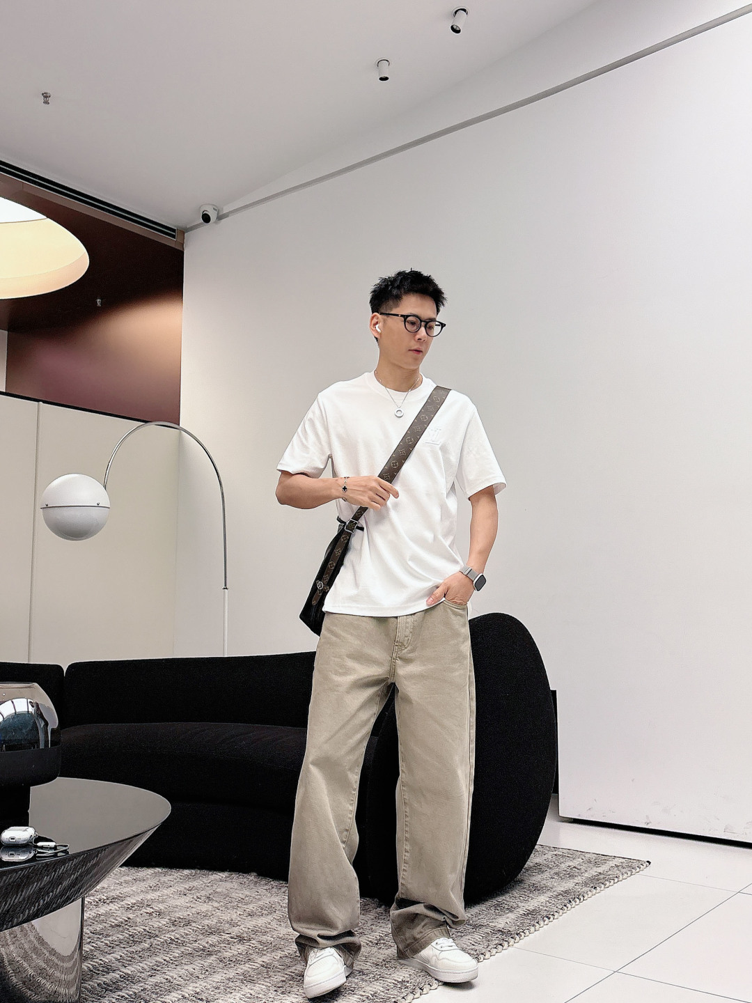 LV 2026ss新品 春夏新款男女同款👫短袖T恤，专柜同步发售！定制专属面料，定制原版工艺螺纹，胸前重