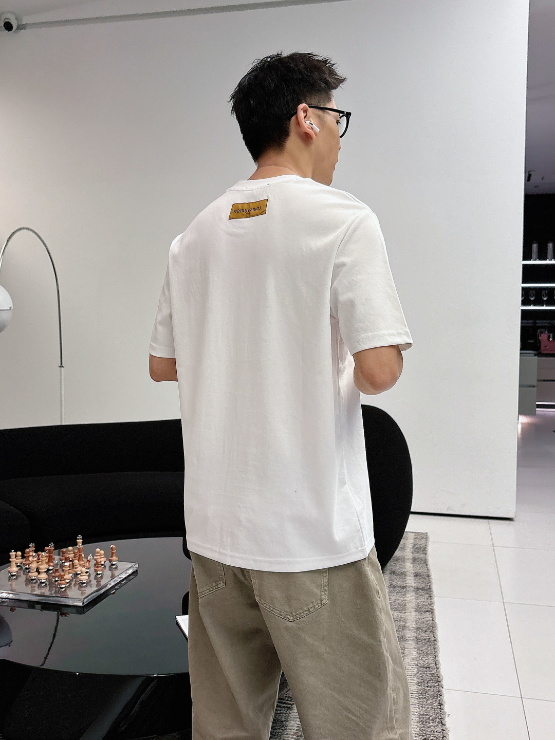 LV 2026ss新品 春夏新款男女同款👫短袖T恤，专柜同步发售！定制专属面料，定制原版工艺螺纹，胸前重