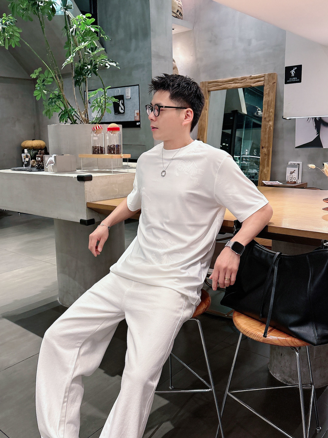 2026ss新品 Burber 春夏新款短袖T恤，高端限量系列，原单狠货，定制面料很吸引眼球 视觉方面相