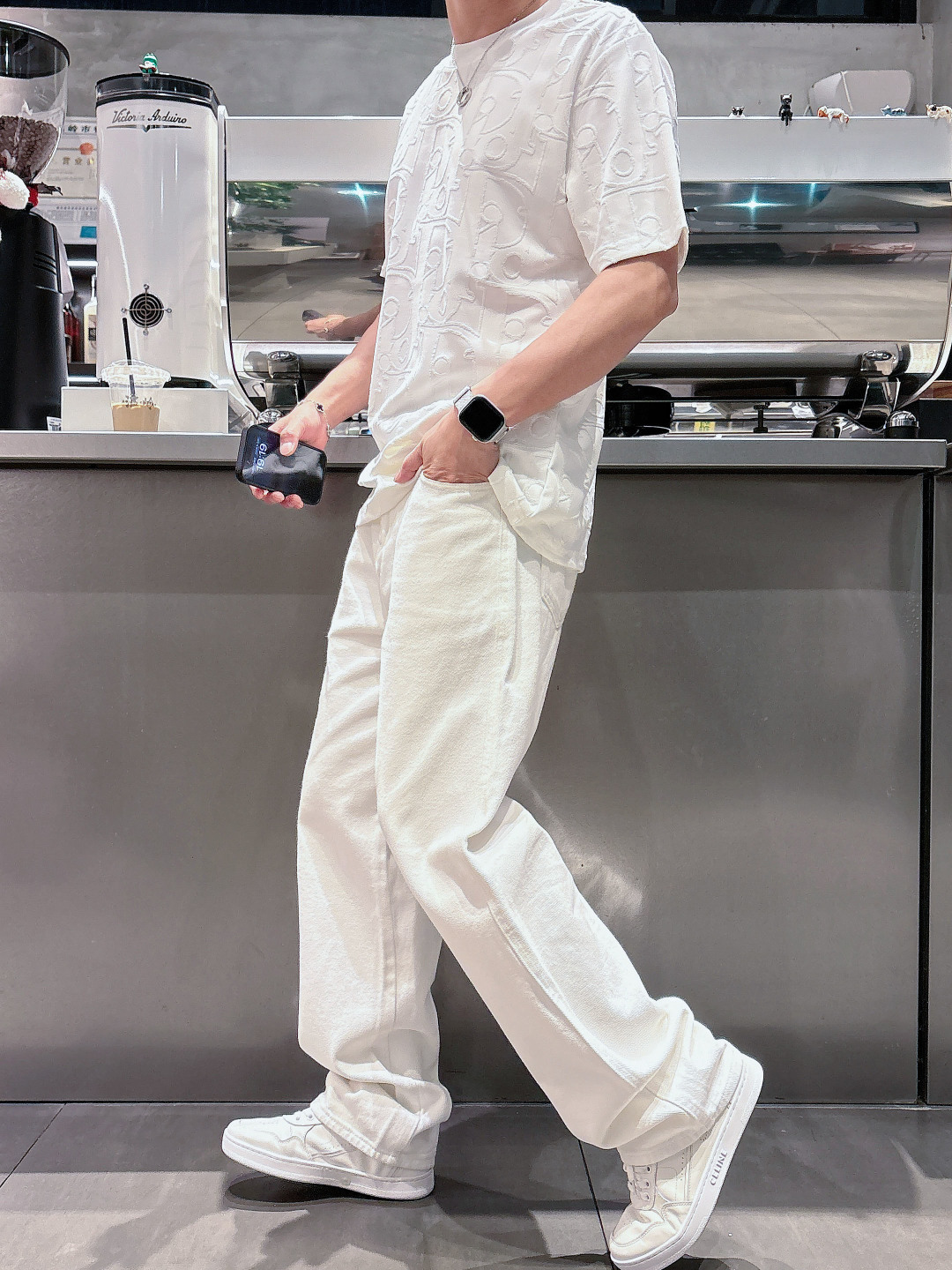 Dio 26ss新品 官网永远不败 经典款 永久精品 专柜永恒联名款 CD字母全身暗纹提logo 重工艺