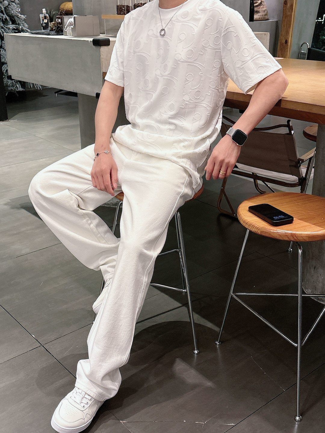 Dio 26ss新品 官网永远不败 经典款 永久精品 专柜永恒联名款 CD字母全身暗纹提logo 重工艺