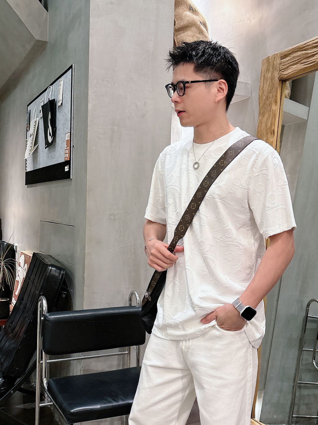 Dio 26ss新品 官网永远不败 经典款 永久精品 专柜永恒联名款 CD字母全身暗纹提logo 重工艺