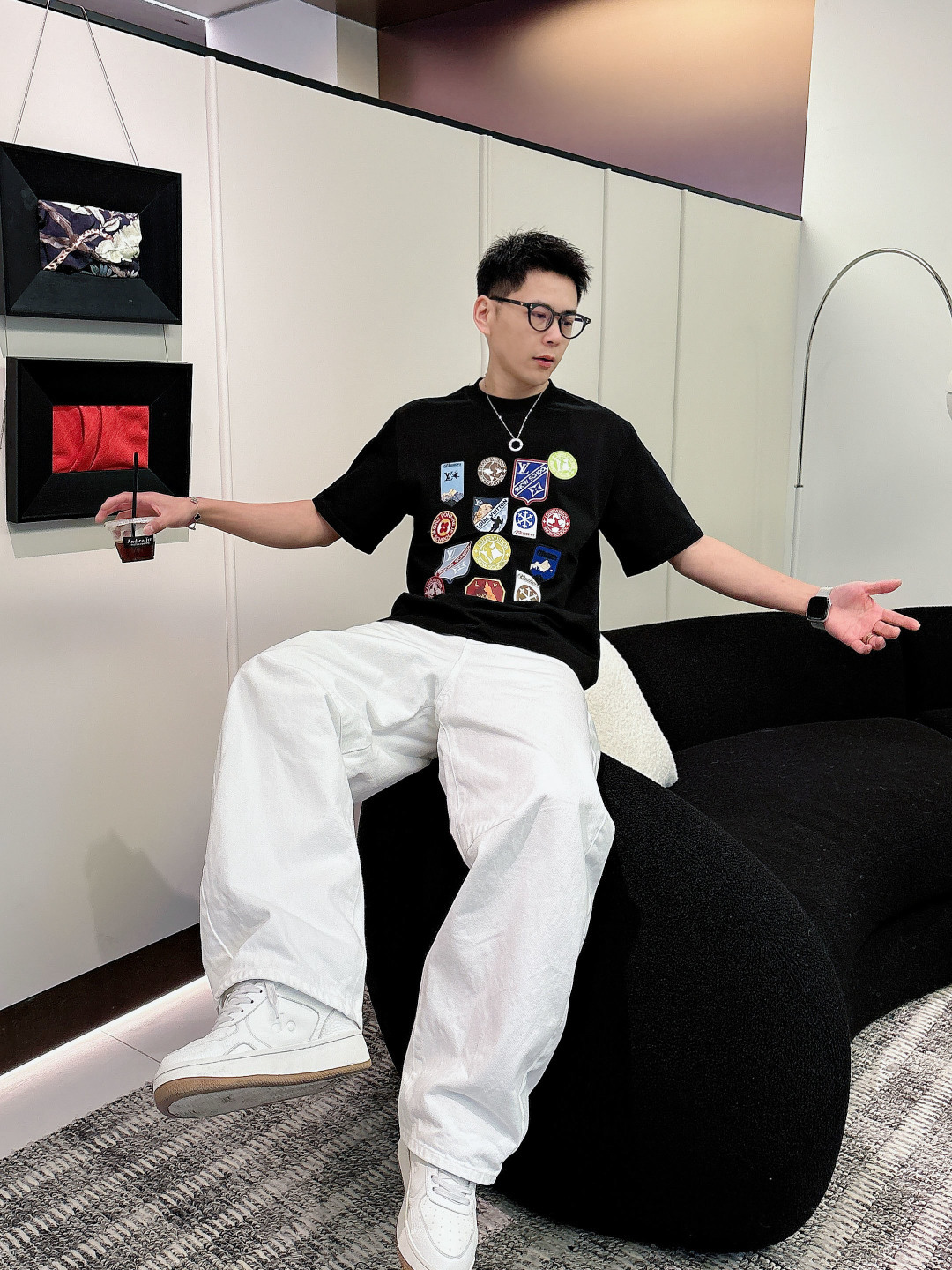 驴家26ss 新品专柜同步专柜上架 多重工艺 胸口多种旅行贴微章章仔印花 圆领短袖T恤，男女同款！寄予一