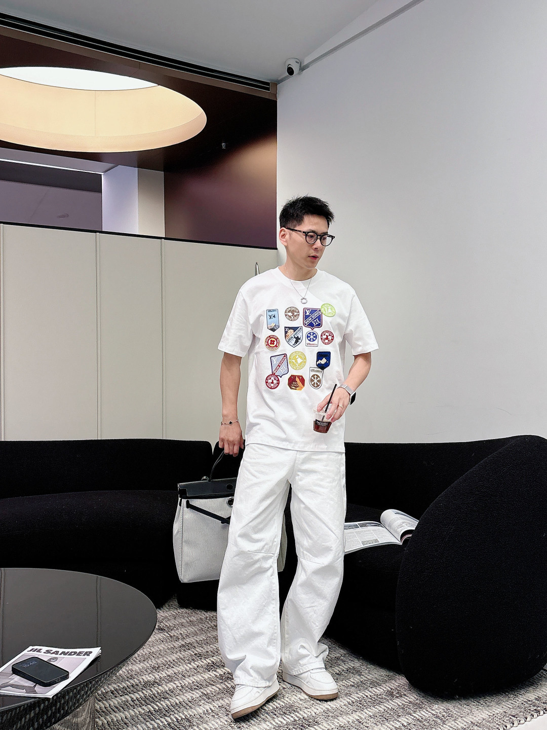 驴家26ss 新品专柜同步专柜上架 多重工艺 胸口多种旅行贴微章章仔印花 圆领短袖T恤，男女同款！寄予一