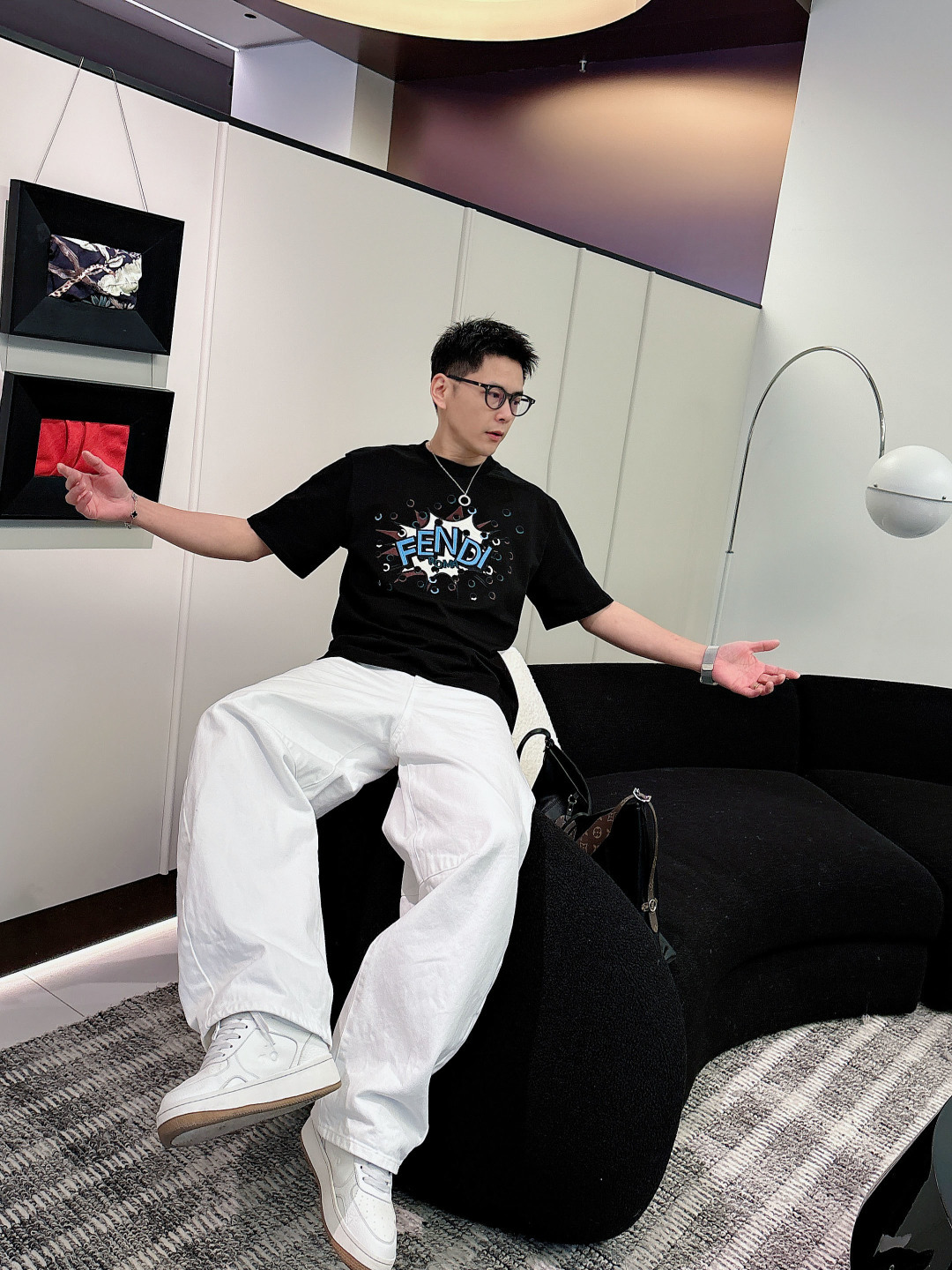 🌟🌟Fendi，2026FW早春标准版型短袖圆领T恤。纯棉材质。正面绣有定制的撞色FE*DI BoomP