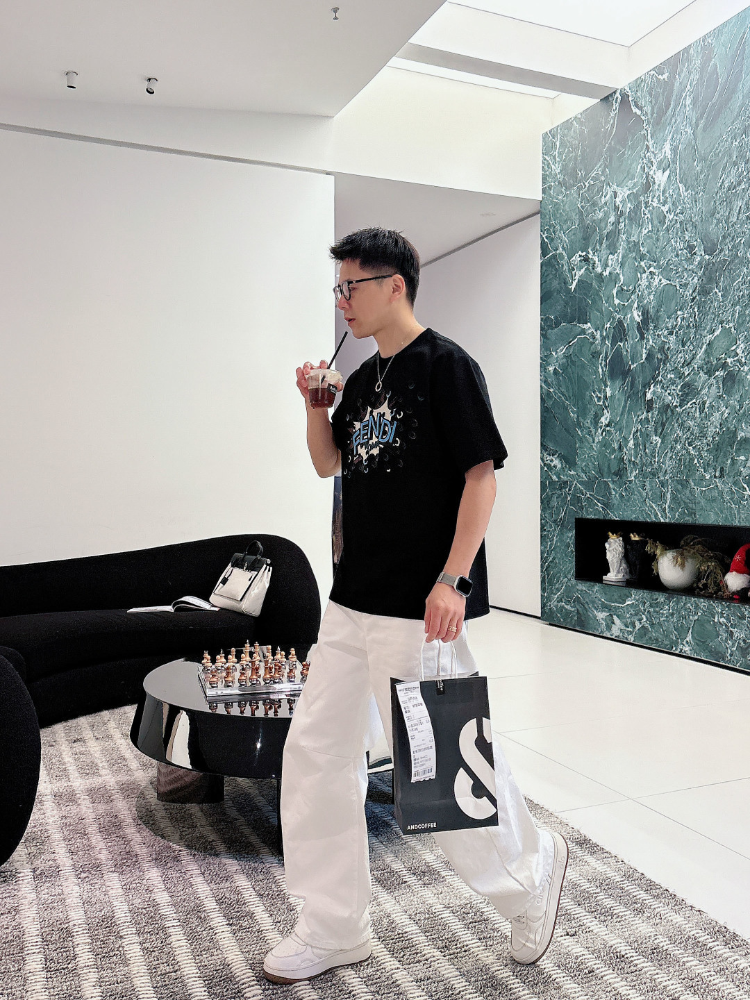 🌟🌟Fendi，2026FW早春标准版型短袖圆领T恤。纯棉材质。正面绣有定制的撞色FE*DI BoomP