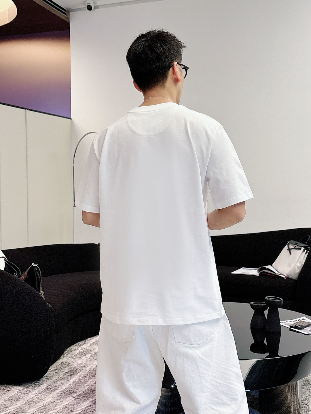 🌟🌟Fendi，2026FW早春标准版型短袖圆领T恤。纯棉材质。正面绣有定制的撞色FE*DI BoomP