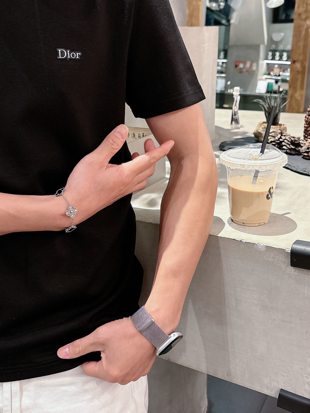 Dior迪奥 2026ss 春夏新款首发专柜最新款短袖圆领T恤 高端订制 设计前卫时尚！手感柔软.穿着舒