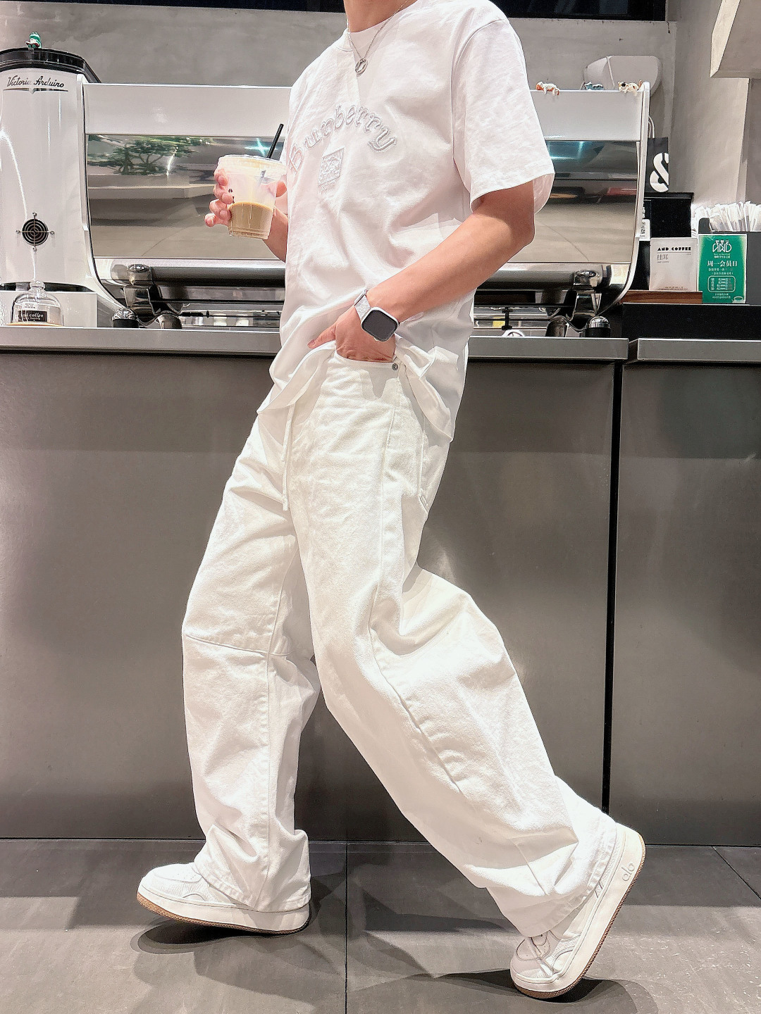 26新品#BURBERRY/巴宝莉 新款战马刺绣圆领短袖T恤高版本 高品质时尚个性 百搭潮流吊牌 领标 