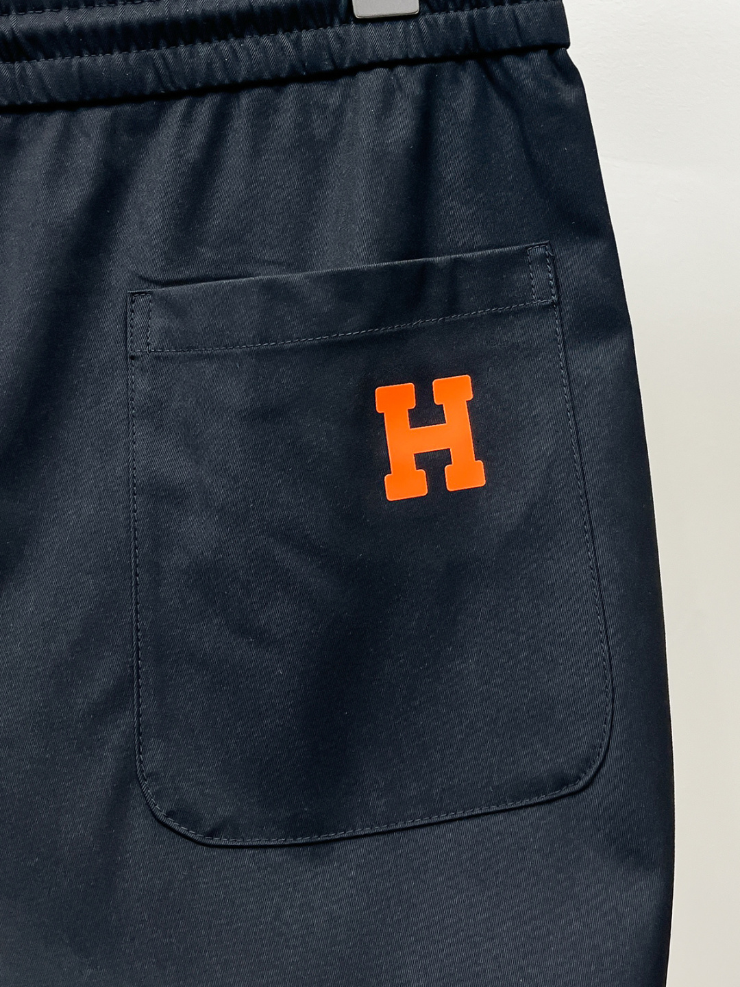 爱马仕* HERM*S * 夏季新品，男士经典徽标刺绣百搭弹力腰围抽绳短裤/五分裤，贸易公司渠道订单，百