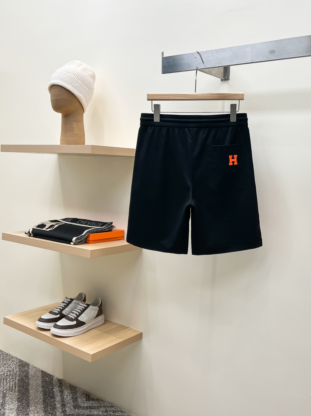 爱马仕* HERM*S * 夏季新品，男士经典徽标刺绣百搭弹力腰围抽绳短裤/五分裤，贸易公司渠道订单，百