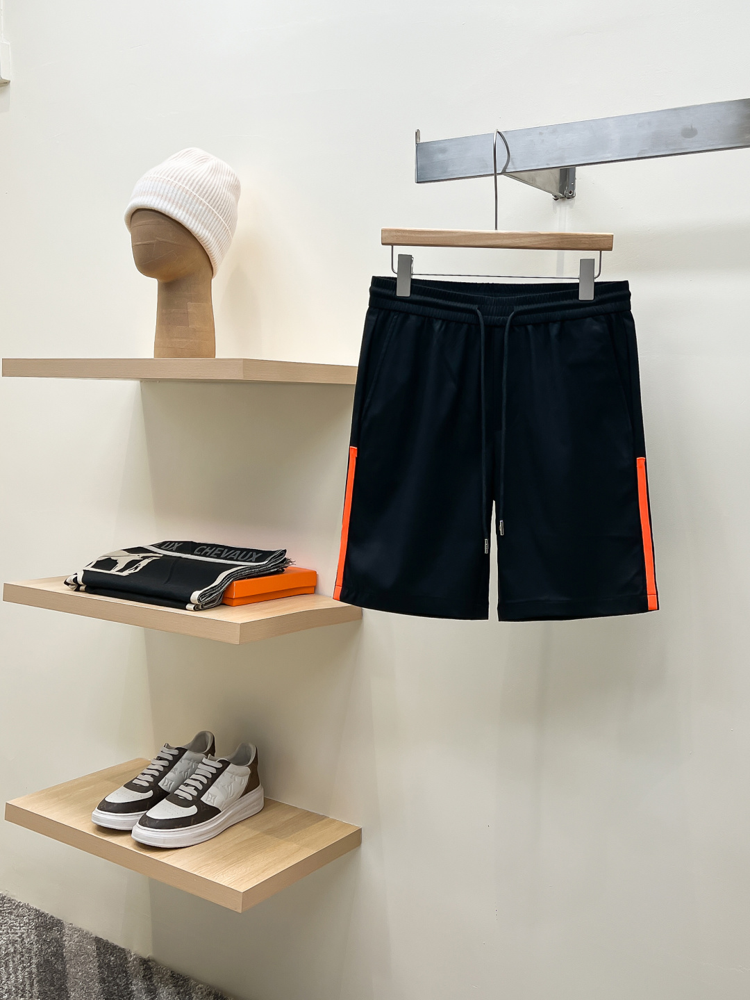 爱马仕* HERM*S * 夏季新品，男士经典徽标刺绣百搭弹力腰围抽绳短裤/五分裤，贸易公司渠道订单，百