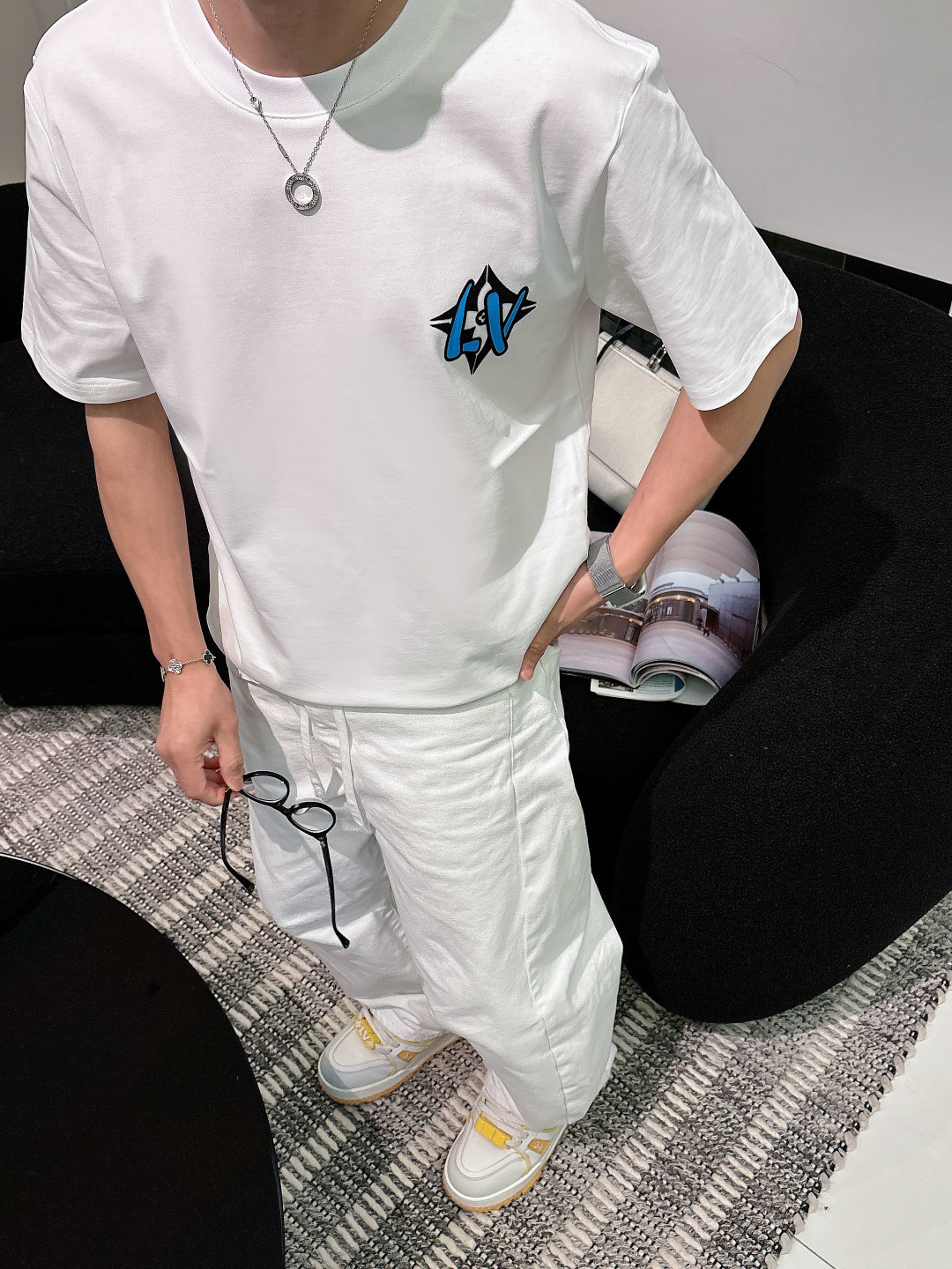 2026SS新品驴牌lv男士新款圆领短袖，香港洋行渠道货，重磅高端臻品，高奢品鉴白金级单品，26年官柜新