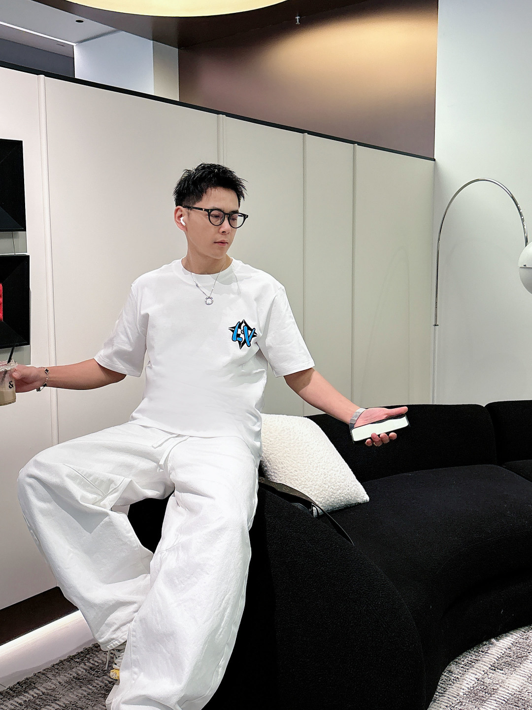 2026SS新品驴牌lv男士新款圆领短袖，香港洋行渠道货，重磅高端臻品，高奢品鉴白金级单品，26年官柜新