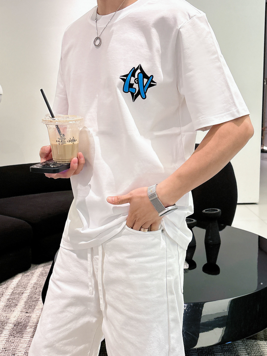 2026SS新品驴牌lv男士新款圆领短袖，香港洋行渠道货，重磅高端臻品，高奢品鉴白金级单品，26年官柜新