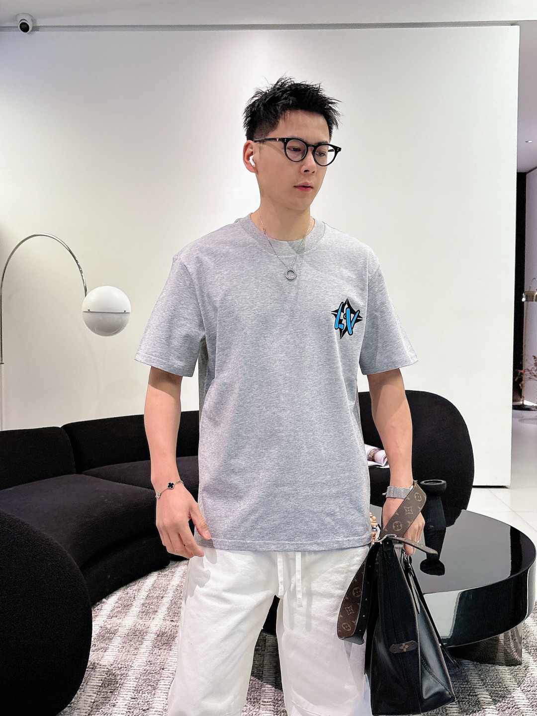 2026SS新品驴牌lv男士新款圆领短袖，香港洋行渠道货，重磅高端臻品，高奢品鉴白金级单品，26年官柜新