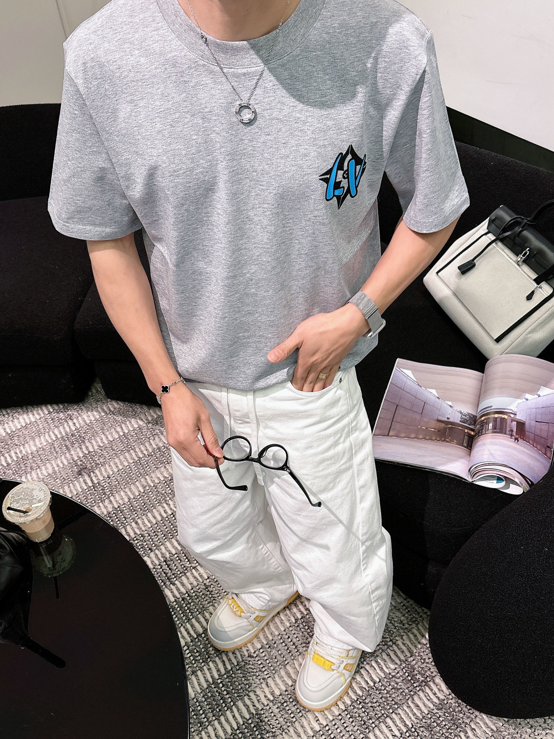 2026SS新品驴牌lv男士新款圆领短袖，香港洋行渠道货，重磅高端臻品，高奢品鉴白金级单品，26年官柜新