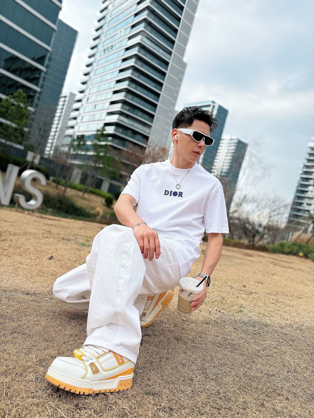 Dior迪奥 2026ss 春夏新款首发专柜最新款短袖圆领T恤 高端订制 设计前卫时尚！手感柔软.穿着舒