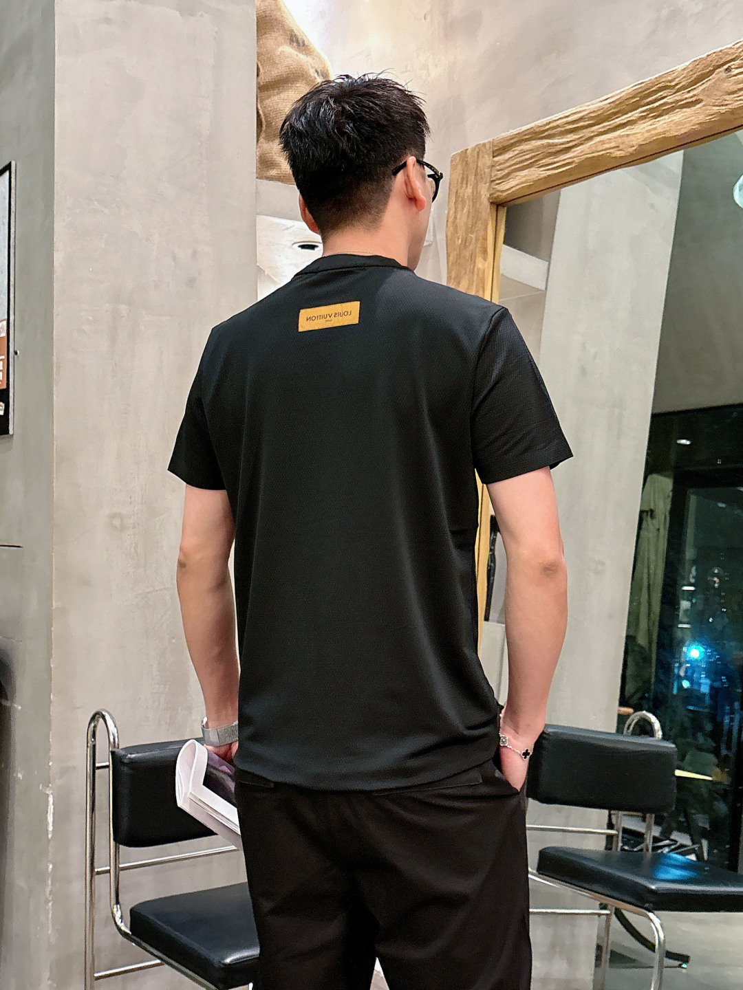 L家2026春夏新款首发专柜最新款短袖圆领T恤 高端订制 经典品牌logo刺绣工艺设计 高端定制面料.手